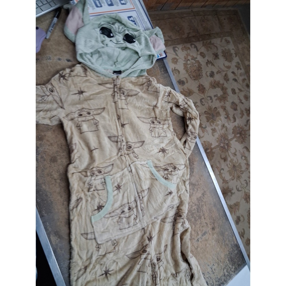 Star Wars The Mandalorian Baby Yoda  Pajamas Size Extra Small Fleece Hooded Co